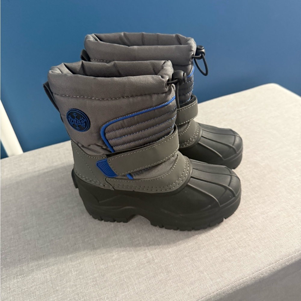 Totes Kids Boots - Gray and Black